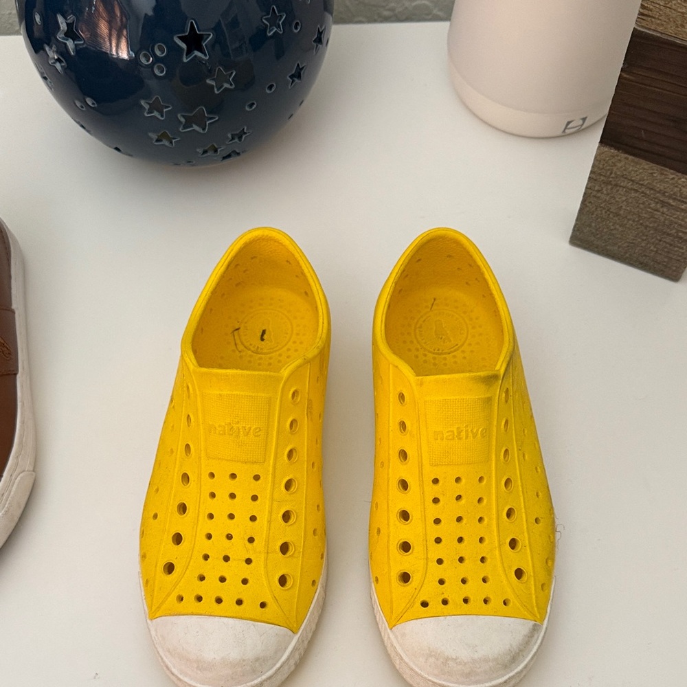 Native Kids Sneakers - Bright Yellow and White